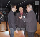 Vorstandsmitglied Michael Dubach, Präsident Dieter Meile im Gespräch mit einem Teilnehmer