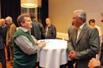 Der frühere Präsident VHS Weinfelden Otto Brunner mit Vorstandsmitglied Michael Bürgi